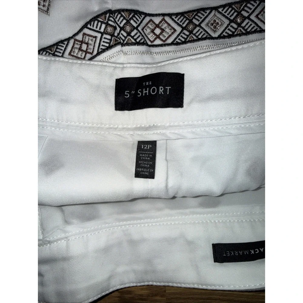White House Black Market 5 Inch Short‎ Womens 12P White Mid Rise Stretch